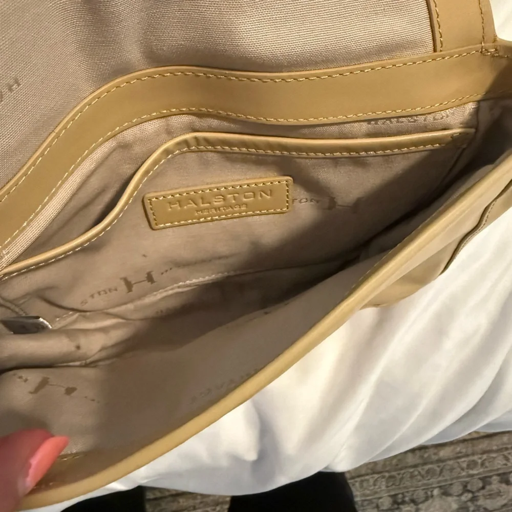Halston Heritage tan cream leather crossbody shoulder bag